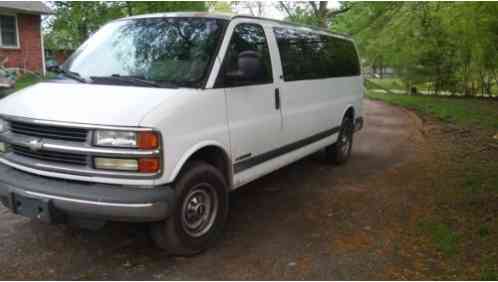 2002 Chevrolet Express LS