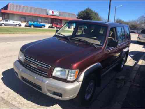 Isuzu Trooper S Sport Utility (2002)