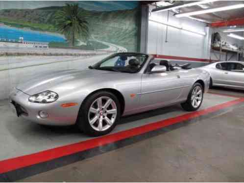 Jaguar XK8 XKR (2002)