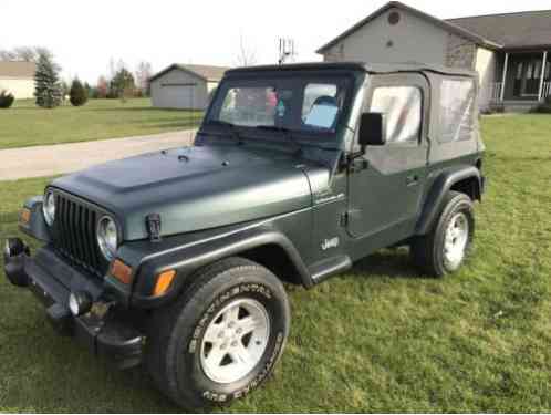 Jeep Wrangler Sport Sport Utility (2002)