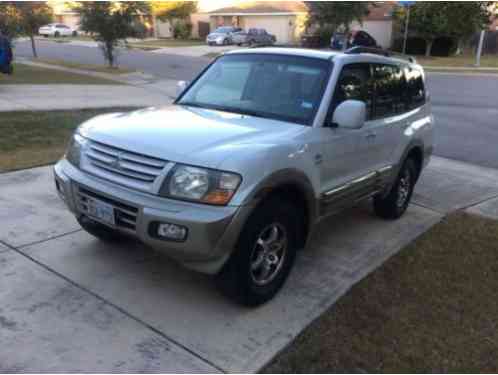 2002 Mitsubishi Montero Limited