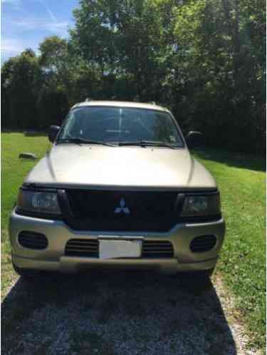 Mitsubishi Montero Sport LS (2002)