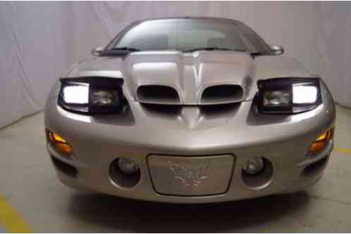 Pontiac Firebird Trans Am Coupe (2002)