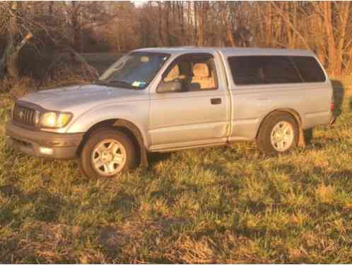 Toyota Tacoma Base Standard Cab (2002)