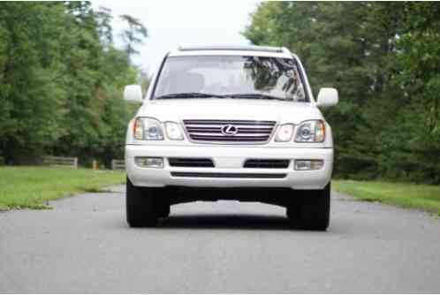 Lexus LX (2003)