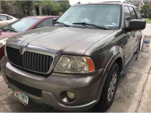 Lincoln Navigator 5. 4L EFI (2003)