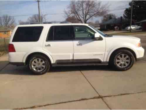 Lincoln Navigator Luxury (2003)