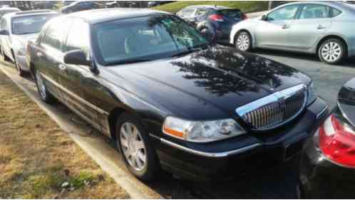 2003 Lincoln Town Car