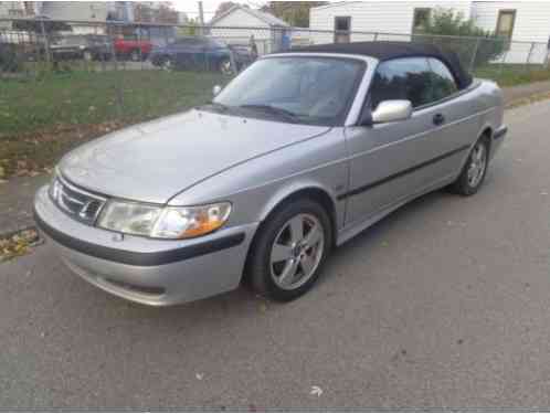 Saab 9-3 leather (2003)