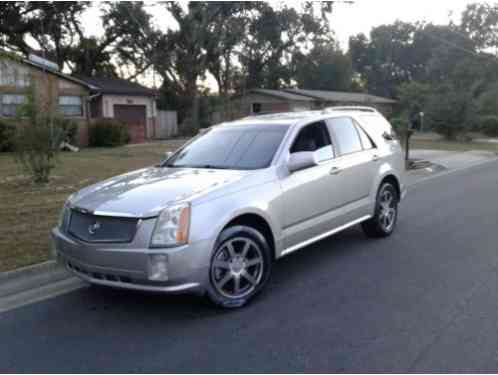 2004 Cadillac SRX SPORT