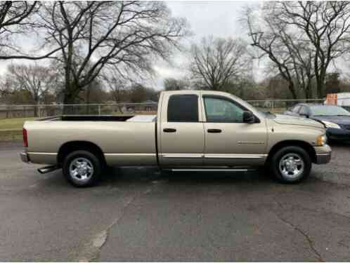 Dodge Ram 2500 LARAMIE (2004)