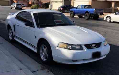 2004 Ford Mustang