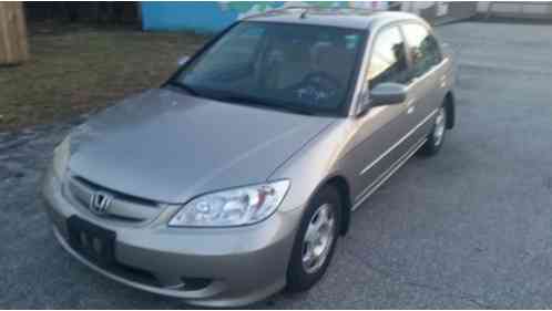 Honda Civic Hybrid Sedan 4-Door (2004)