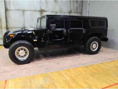 Hummer H1 WAGON -- (2004)