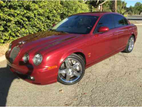 Jaguar S-Type R Sedan 4-Door (2004)