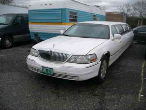 Lincoln Town Car EXECUTIVE (2004)