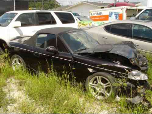 2004 Mazda MX-5 Miata