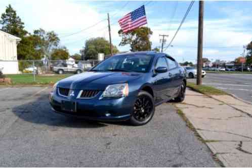 Mitsubishi Galant ES (2004)