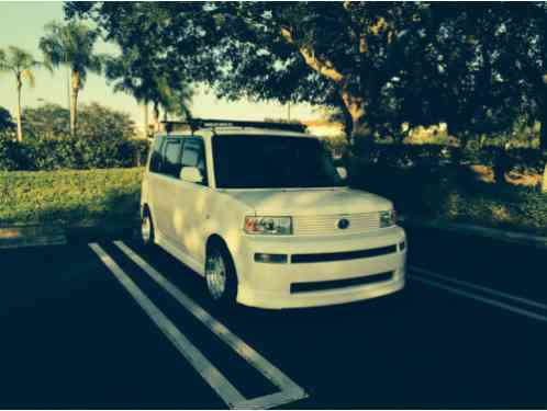 Scion xB (2004)