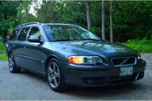 2004 Volvo V70 R