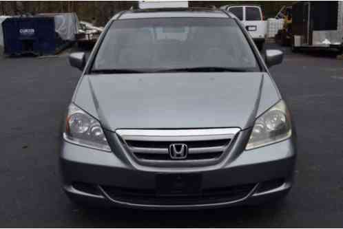 Honda Odyssey EX-L W/ Leather DVD (2005)