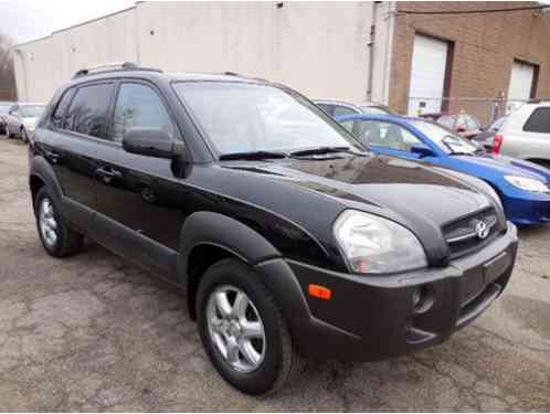 2005 Hyundai Tucson LX Sport Utility 4-Door