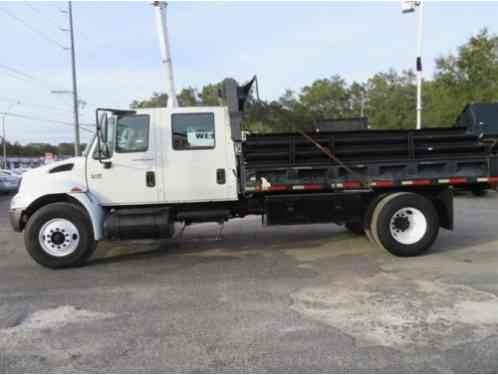 2005 INTERNATIONAL 4400 Dump Truck