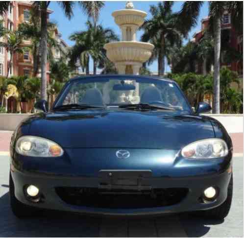 Mazda MX-5 Miata Standard (2005)