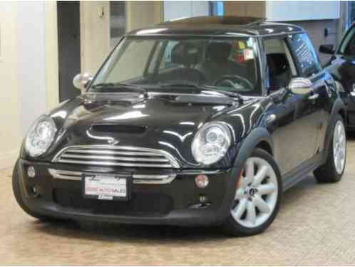 2005 Mini Cooper S 2dr Supercharged Hatchback