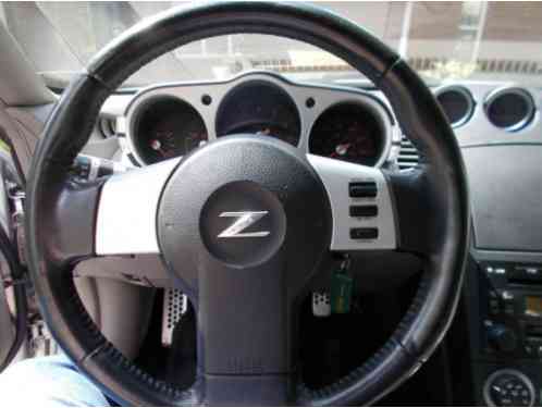 2005 Nissan 350Z Grand Touring Convertible 2-Door