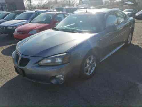 Pontiac Grand Prix Base 4dr Sedan (2005)