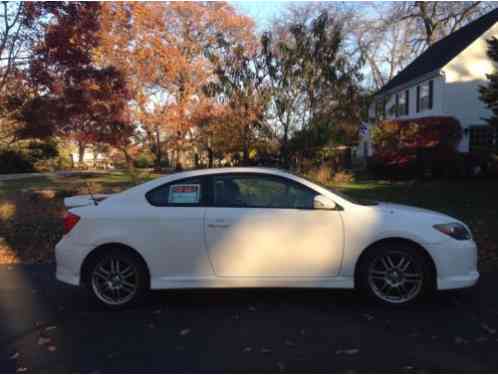 Scion tC (2005)