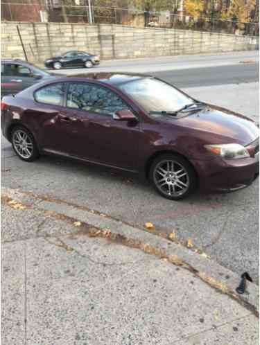 Scion tC Base Coupe 2-Door (2005)