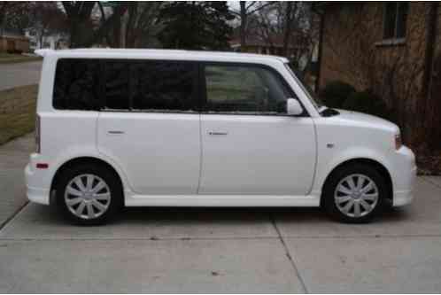 Scion xB BASE (2005)