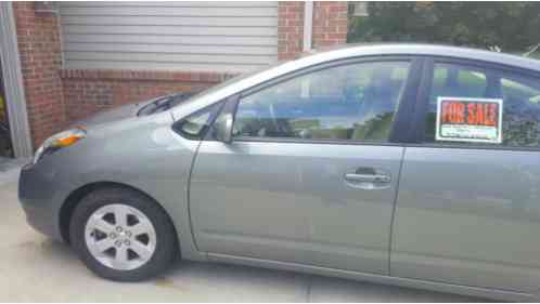 Toyota Prius Silver (2005)