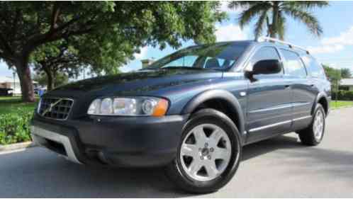 2005 Volvo XC70 4d