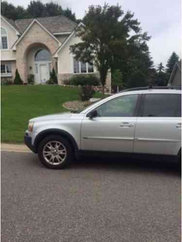 2005 Volvo XC90 V8 Sport Utility 4-Door