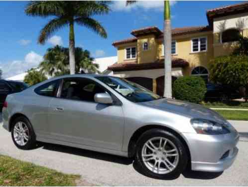 Acura RSX Base Coupe 2-Door (2006)