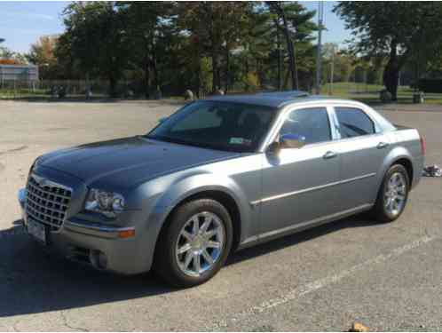 Chrysler 300 Series 4 Door (2006)