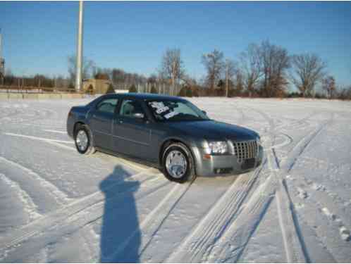 Chrysler Other Limited Sedan 4-Door (2006)