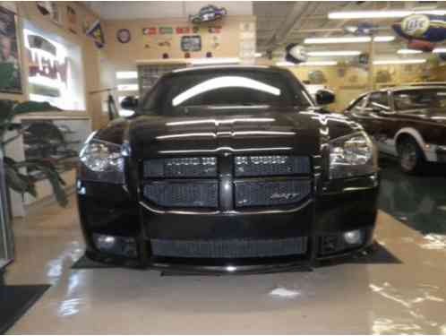 2006 Dodge Magnum SRT8 Wagon 4-Door