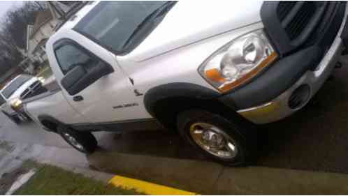 2006 Dodge Ram 2500 larmire