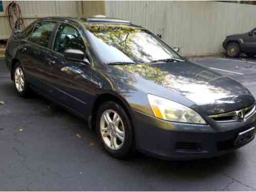 Honda Accord EX Sedan 4-Door (2006)