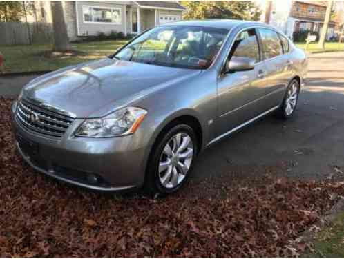 Infiniti M35 (2006)