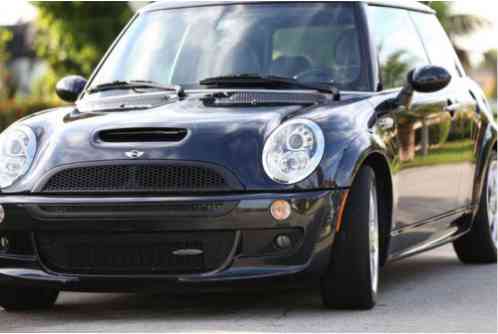 Mini Cooper S JCW (2006)