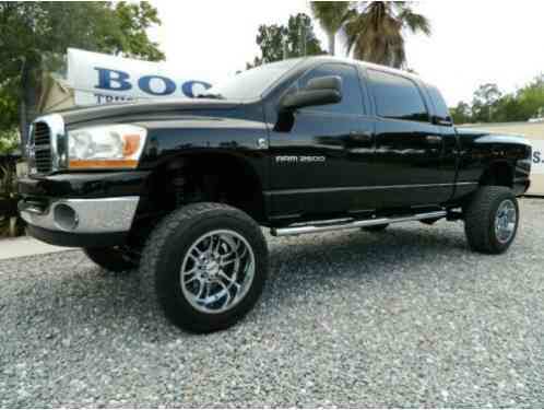 Dodge Ram 2500 Laramie Mega Cab 4WD (2006)