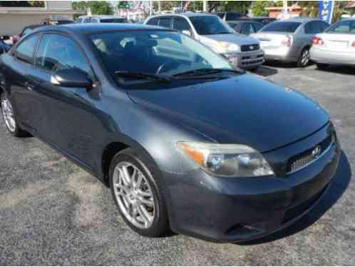 Scion tC Base 2dr Hatchback (2006)