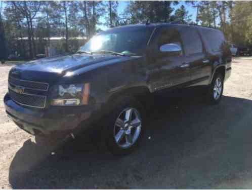 Chevrolet Suburban LTZ (2007)