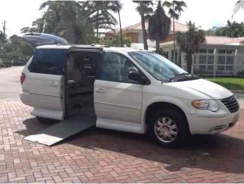 Chrysler Town & Country (2007)