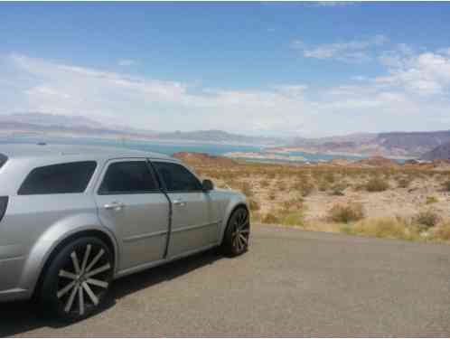 Dodge Magnum R/T Wagon 4-Door (2007)